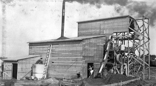 Oil sands separation plant at Dunvegan Yards, Edmonton, 1925, Source: Provincial Archives of Alberta, A3526