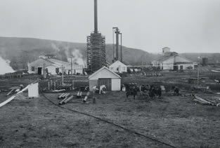 The Turner Valley gas plant, 1925