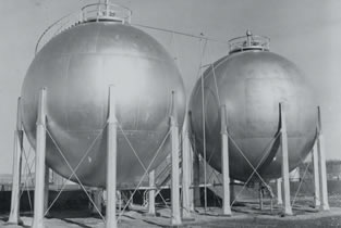 Horton spheres, Turner Valley gas plant